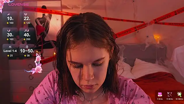 Mia Luw online show from 10-22-25, 06:02