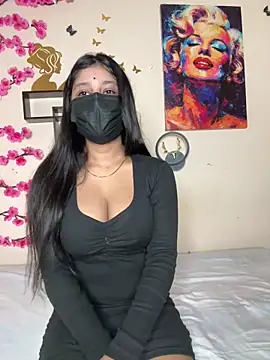 Snapshot of hotgirlpriya789 chatting on 10-10-25, 03:02 hotgirlpriya789 online show from 10-10-25, 03:02