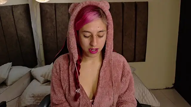 Alektra bryce online show from 11-10-25, 07:41