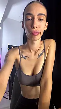 Snapshot of Celine_Roxelle chatting on 07-10-26, 06:19 Celine Roxelle online show from 07-10-26, 06:19