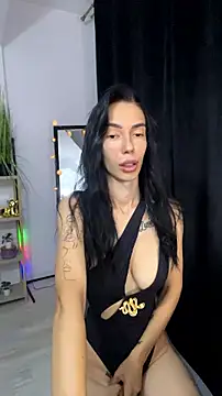 Snapshot of Celine_Roxelle chatting on 07-13-26, 06:29 Celine Roxelle online show from 07-13-26, 06:29