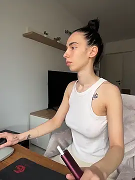 Celine Roxelle online show from 04-30-26, 02:46