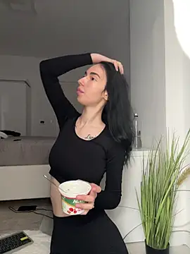 Celine Roxelle online show from 01-12-26, 10:44