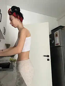 Celine Roxelle online show from 03-19-26, 07:52