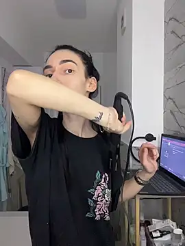 Celine Roxelle online show from 04-16-26, 05:47