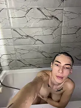 Celine Roxelle online show from 11-20-25, 06:08