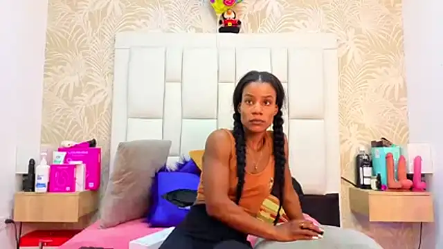 dafnnelewis online show from 04-07-26, 02:30