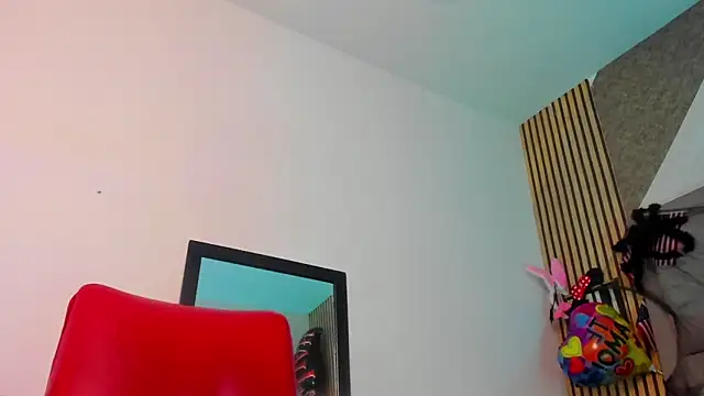 dafnnelewis online show from 10-21-25, 11:53