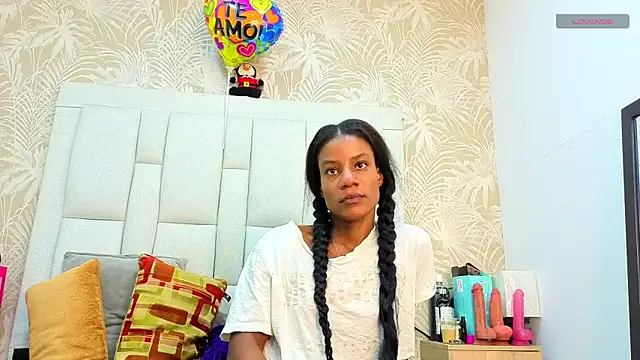 dafnnelewis online show from 04-08-26, 12:06