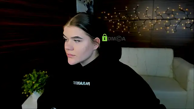 elmira rose online show from 02-11-25, 01:20