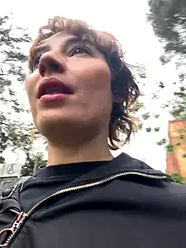 Maggie Geller online show from 01-12-26, 05:42