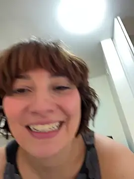 Maggie Geller online show from 06-10-26, 06:42