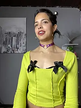 Isabella Rizzo online show from 02-14-25, 09:53