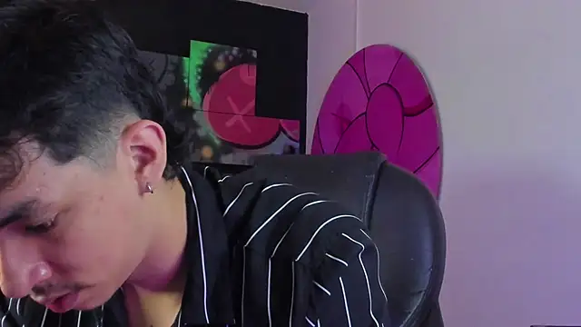 ISAAC CRYSTON online show from 10-31-25, 08:27