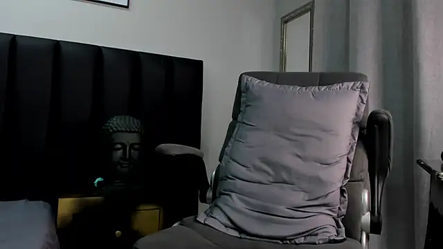 Snapshot of ISAAC_CRYSTON chatting on 03-03-25, 11:14 ISAAC CRYSTON online show from 03-03-25, 11:14