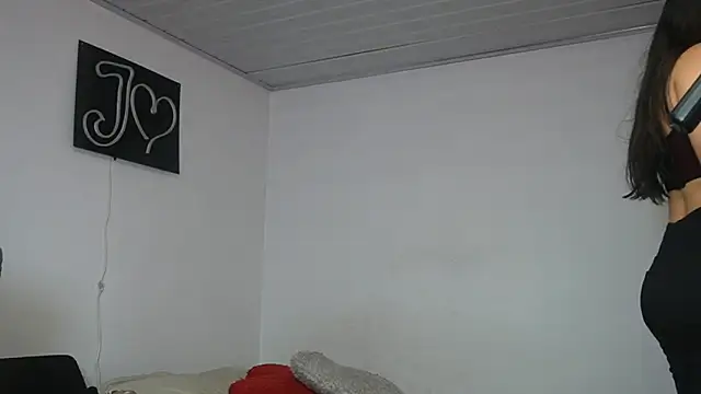 AliciaNess7 online show from 05-25-26, 07:56
