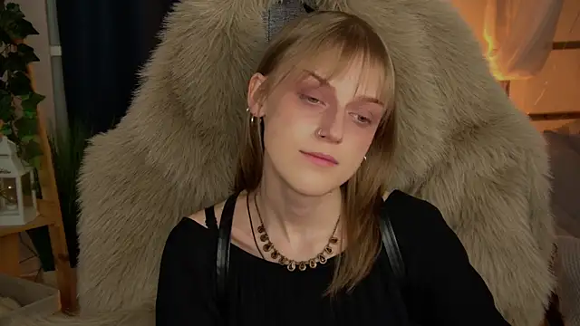 KiraMontoya online show from 04-06-26, 11:39