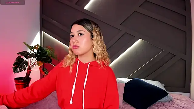 cloe palmer online show from 03-04-25, 09:22