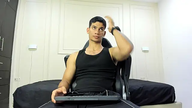 ANDRES STUD online show from 05-29-26, 03:34