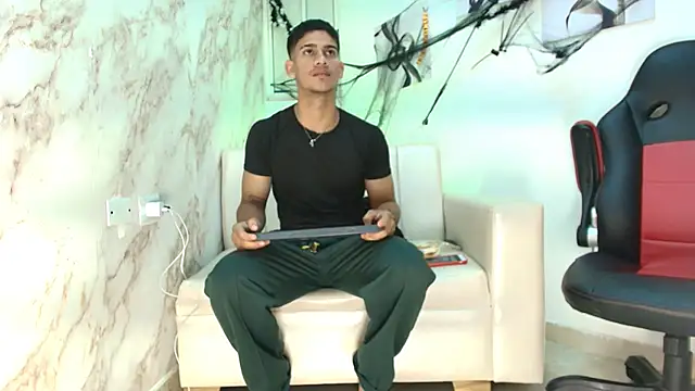 ANDRES STUD online show from 11-01-25, 04:41