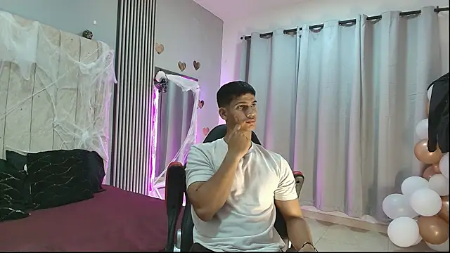 ANDRES STUD online show from 10-13-25, 04:58