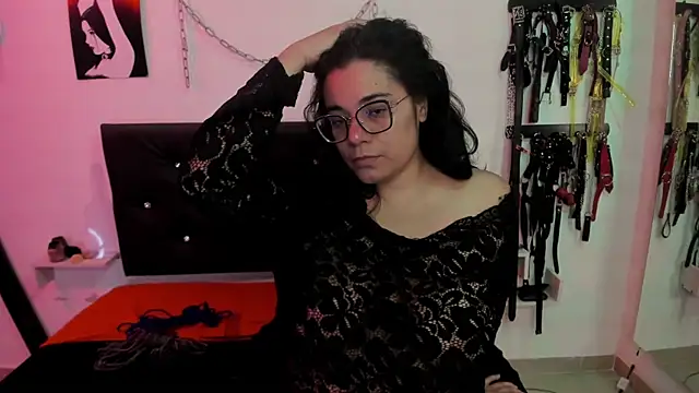 Julieta Carden  online show from 04-15-26, 07:40