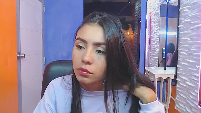 julieta fn online show from 11-25-25, 02:28