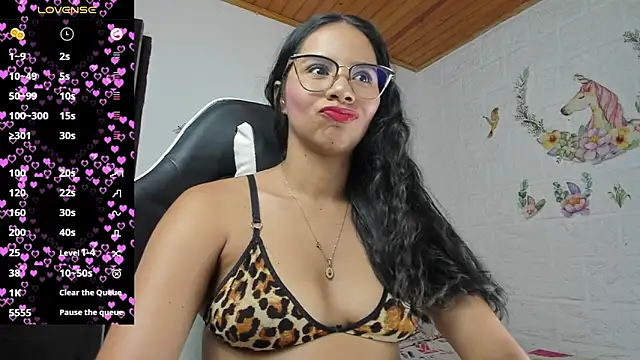 alisson hoffman05 online show from 05-15-26, 11:03