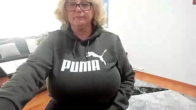 NoraJohnson6 online show from 10-01-25, 10:41