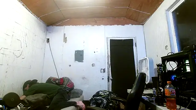 nuttyking2022 online show from 09-29-25, 10:22