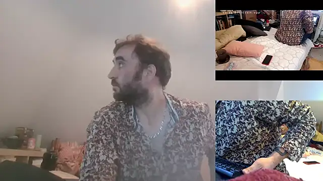 Snapshot of Mastersanges chatting on 10-13-25, 02:51 Mastersanges online show from 10-13-25, 02:51