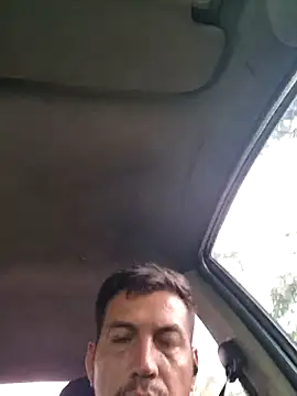 Snapshot of reyarturs13 chatting on 02-05-25, 09:29 reyarturs13 online show from 02-05-25, 09:29