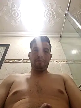 Snapshot of reyarturs13 chatting on 03-21-25, 04:39 reyarturs13 online show from 03-21-25, 04:39