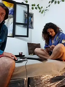 jeans and emma online show from 10-08-25, 12:56