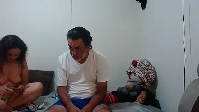 jeans and emma online show from 04-03-26, 01:23