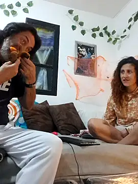 jeans and emma online show from 10-22-25, 12:32