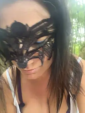 Loveblackzilla online show from 07-06-26, 07:04