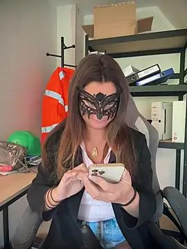 Loveblackzilla online show from 03-04-26, 02:58