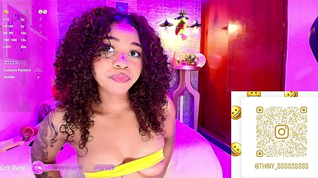 Snapshot of tylla_ chatting on 03-18-25, 06:06 tylla online show from 03-18-25, 06:06