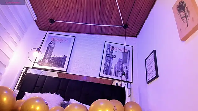 tylla  online show from 11-07-25, 03:55