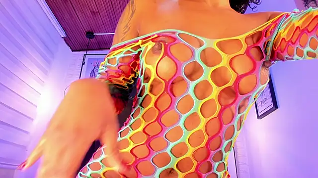 Snapshot of tylla_ chatting on 10-03-25, 03:52 tylla online show from 10-03-25, 03:52