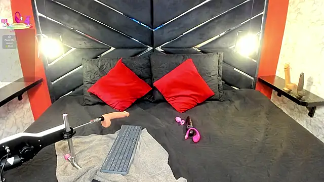 IVISBOUNCYASS online show from 01-18-26, 01:36