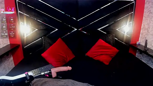 IVISBOUNCYASS online show from 12-20-25, 01:03