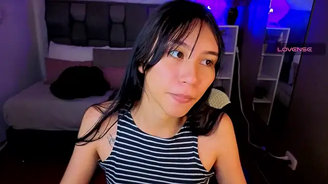 Snapshot of Miaa_Lee7 chatting on 06-27-26, 06:36 Miaa Lee7 online show from 06-27-26, 06:36