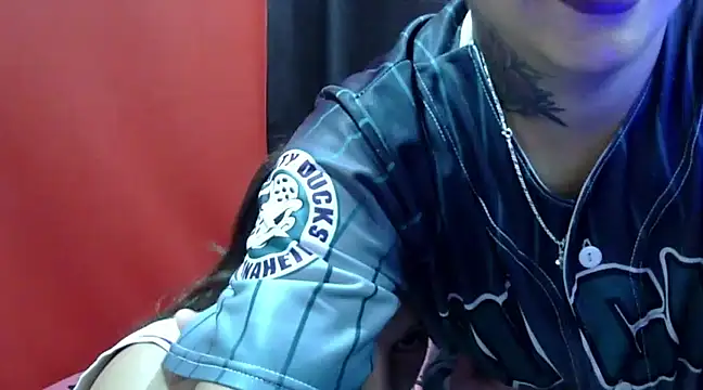 Snapshot of NinetteandSashaFox chatting on 02-10-25, 08:42 NinetteandSashaFox online show from 02-10-25, 08:42