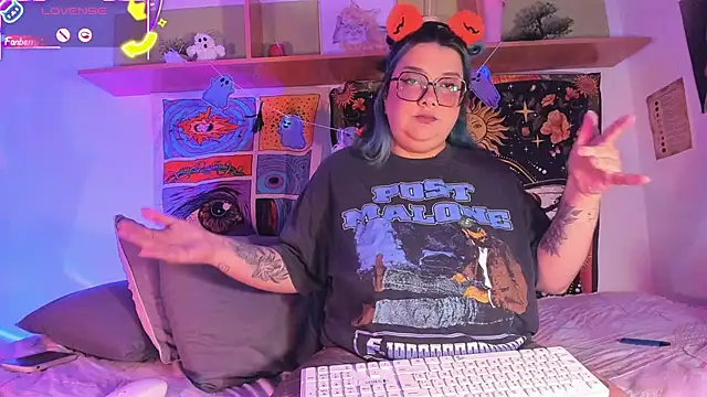 Snapshot of Banana_squirt chatting on 10-17-25, 08:21 Banana squirt online show from 10-17-25, 08:21