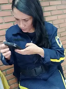 dulce 696 online show from 12-05-25, 03:32