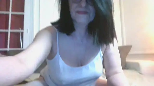 sarahspotlight online show from 03-04-26, 05:21