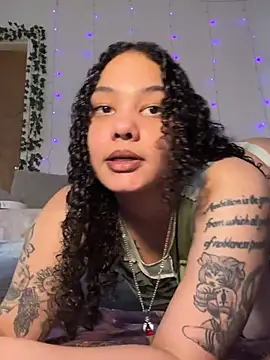 tastylolaaa online show from 05-04-26, 12:36