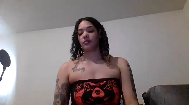Snapshot of tastylolaaa chatting on 03-22-25, 12:39 tastylolaaa online show from 03-22-25, 12:39